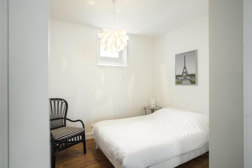 Apartment Orsel Paris